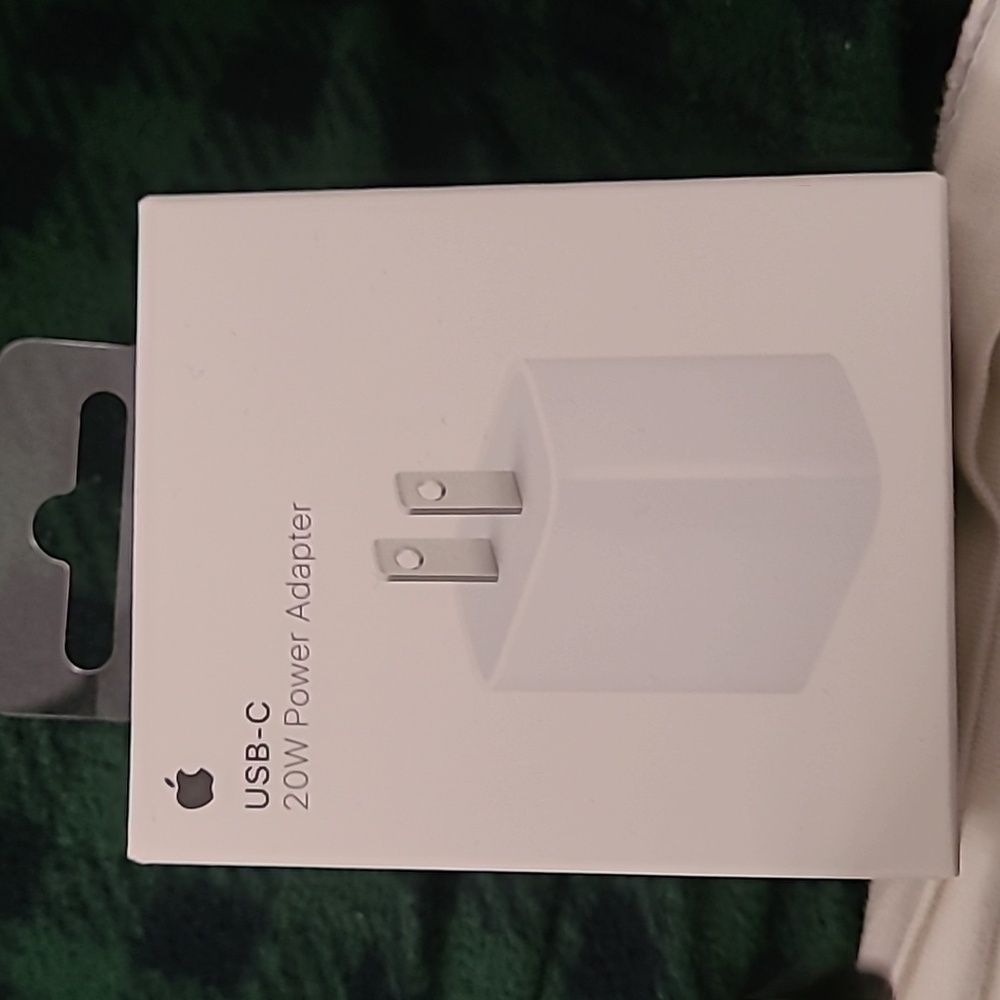 USB-C 20W Power Adaptor